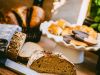 Frisches Brot vom Frühstücksbuffet
